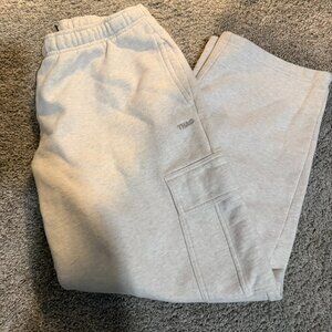 Aritzia TNA Cozy Fleece Mega Cargo Sweatpants